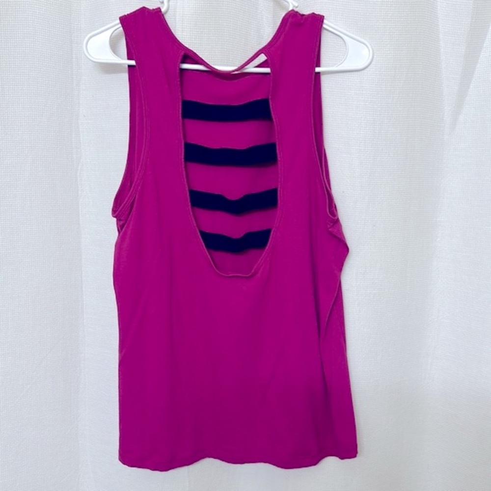 Victoria Sport Tank - Picture 2 of 3